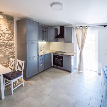 Emma Appartment Пореч Экстерьер фото