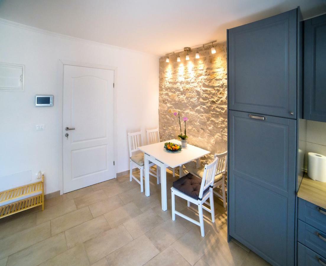 Emma Appartment Пореч Экстерьер фото